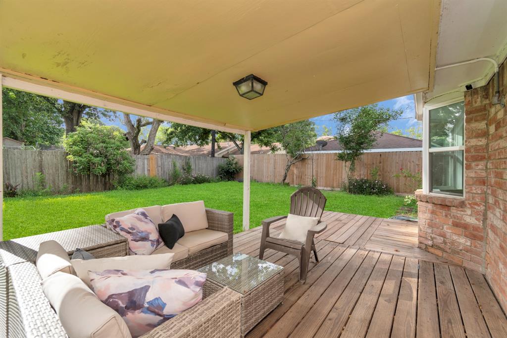 2718 Lazy Spring Drive, Houston, Texas image 28