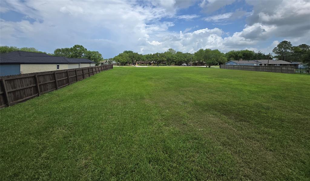 3818 Wingtail Way, Pearland, Texas image 6