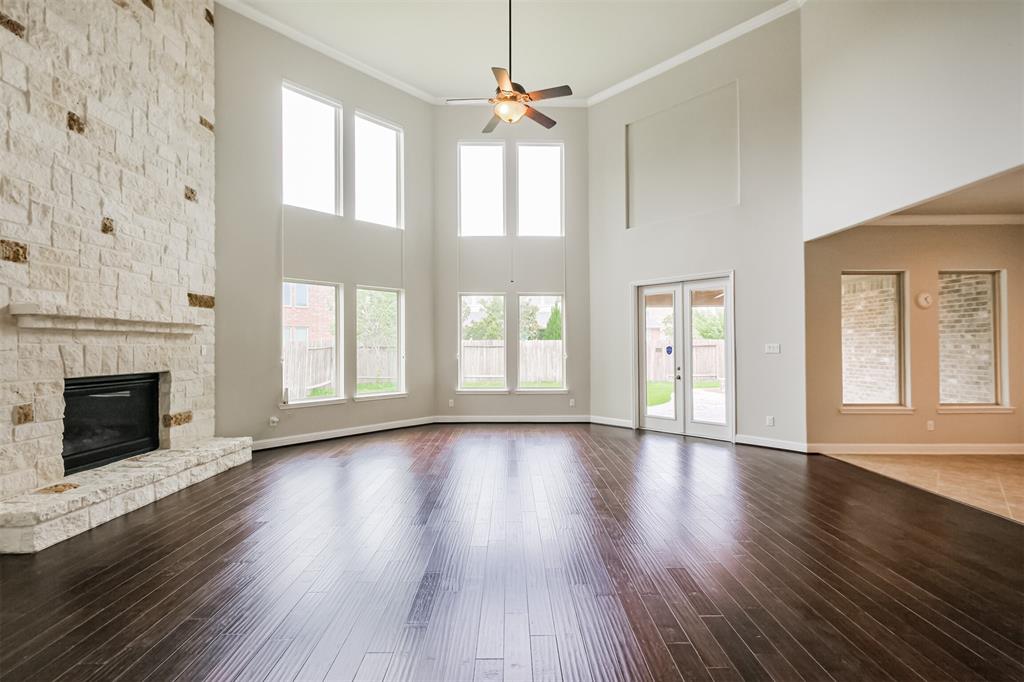 13918 Twisting Ivy Lane, Cypress, Texas image 9