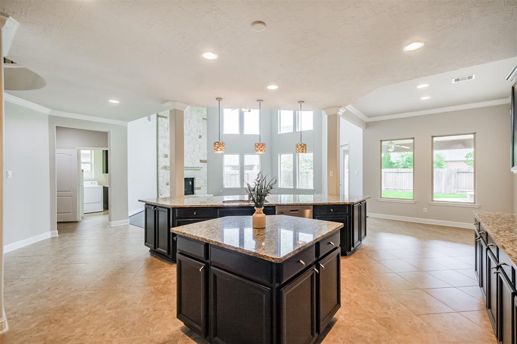 13918 Twisting Ivy Lane, Cypress, Texas image 11