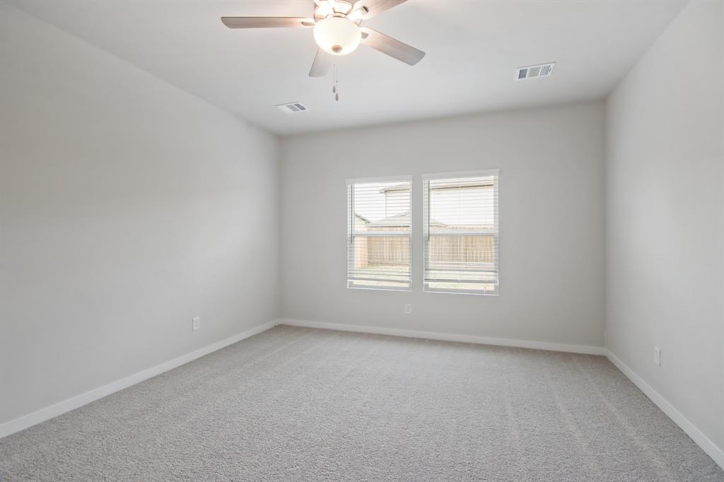 16905 Needlepoint Drive, Conroe, Texas image 9