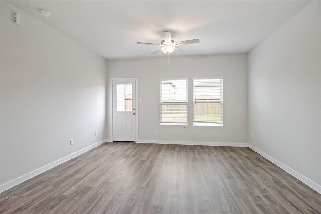 16905 Needlepoint Drive, Conroe, Texas image 7