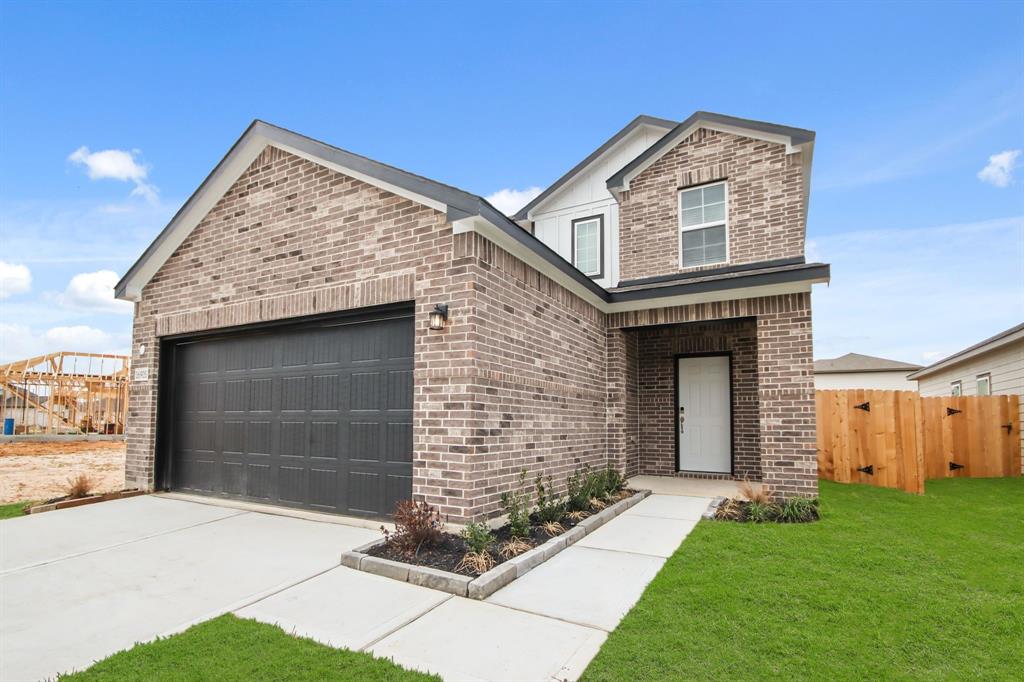16905 Needlepoint Drive, Conroe, Texas image 2