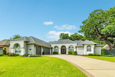 A home in Lake Jackson