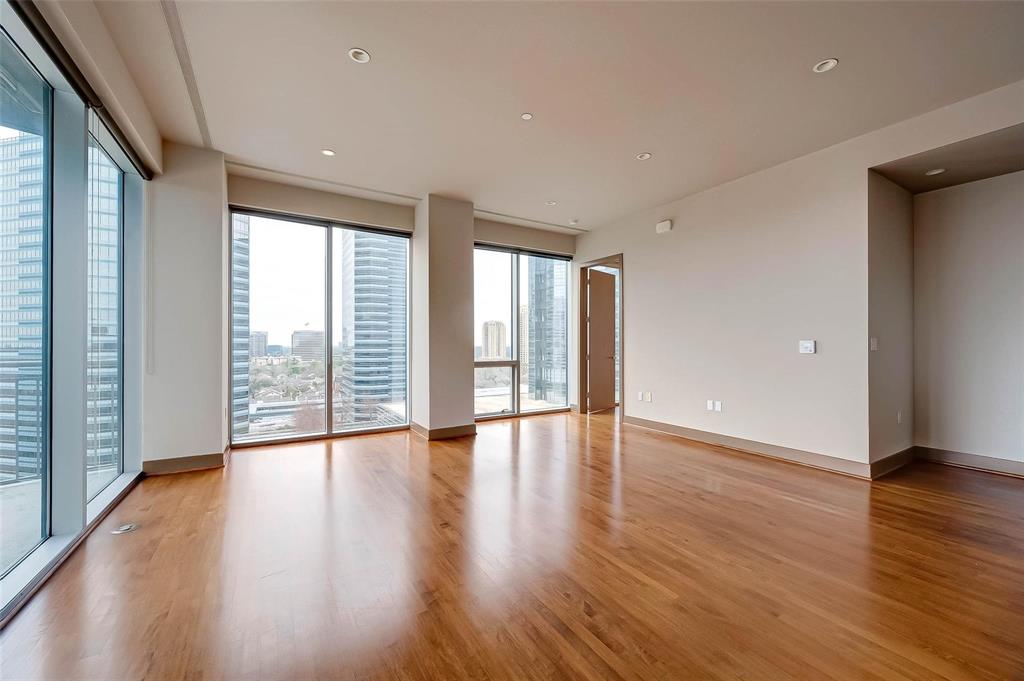 1600 Post Oak Boulevard 1301