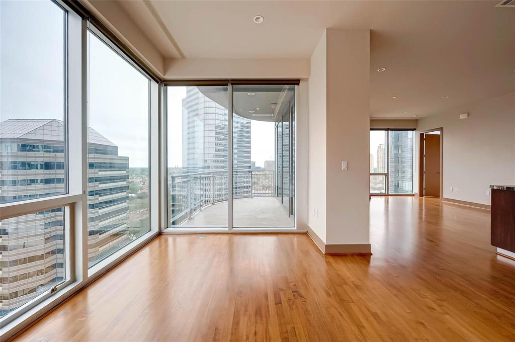 1600 Post Oak Boulevard 1301