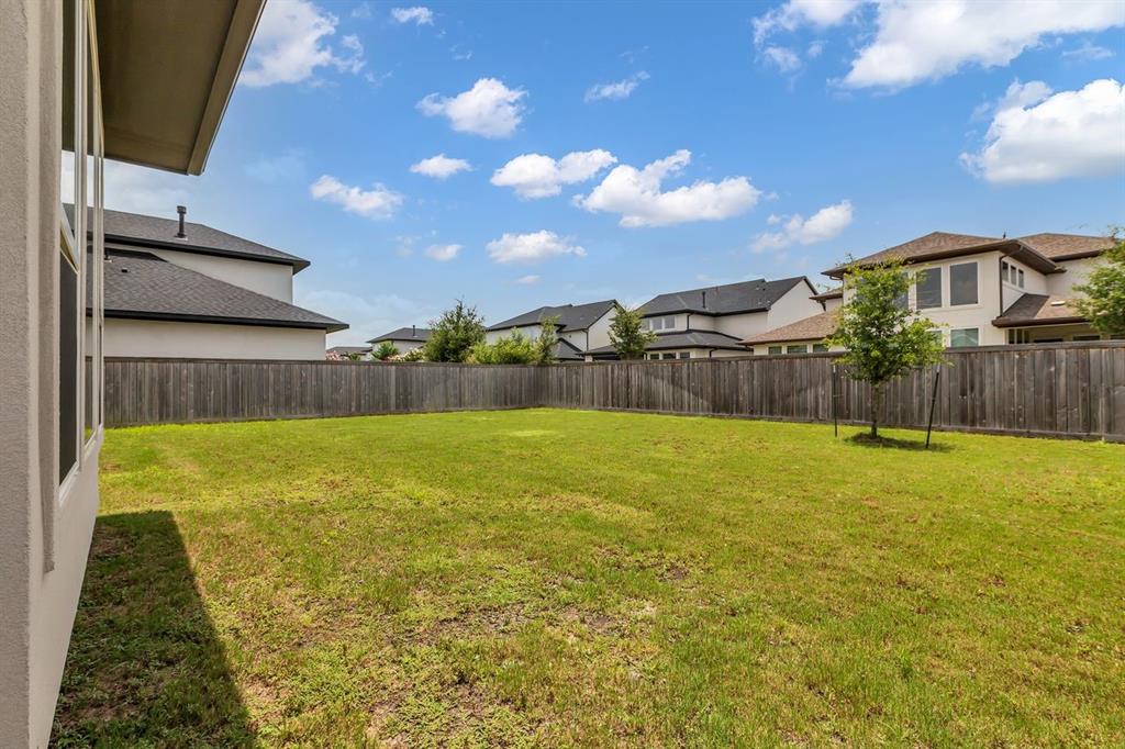 15643 Thirsty Horse Trail