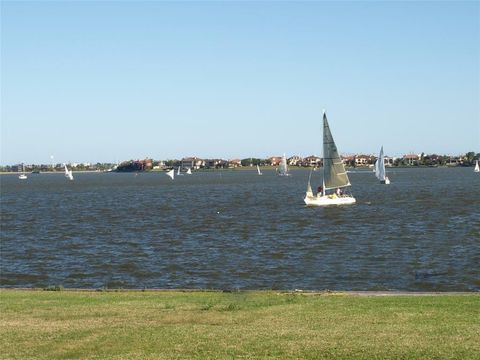 A home in Seabrook