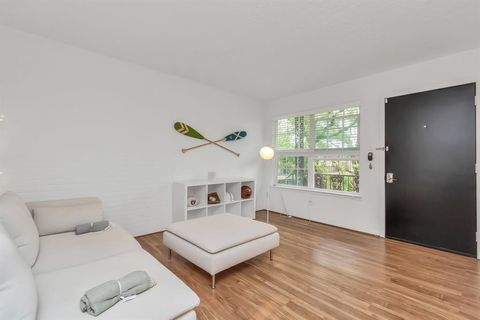 3224 Timmons Lane Unit 136, Houston, TX 77027 - #: 68118867
