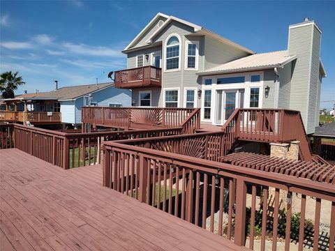 A home in Bayou Vista