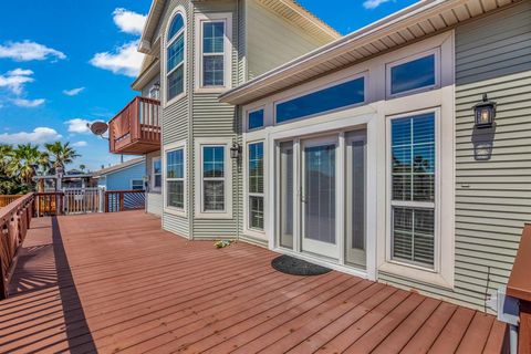 A home in Bayou Vista