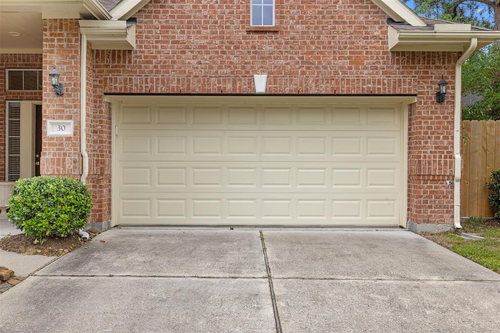 30 Sovereign Way, Conroe, Texas image 5