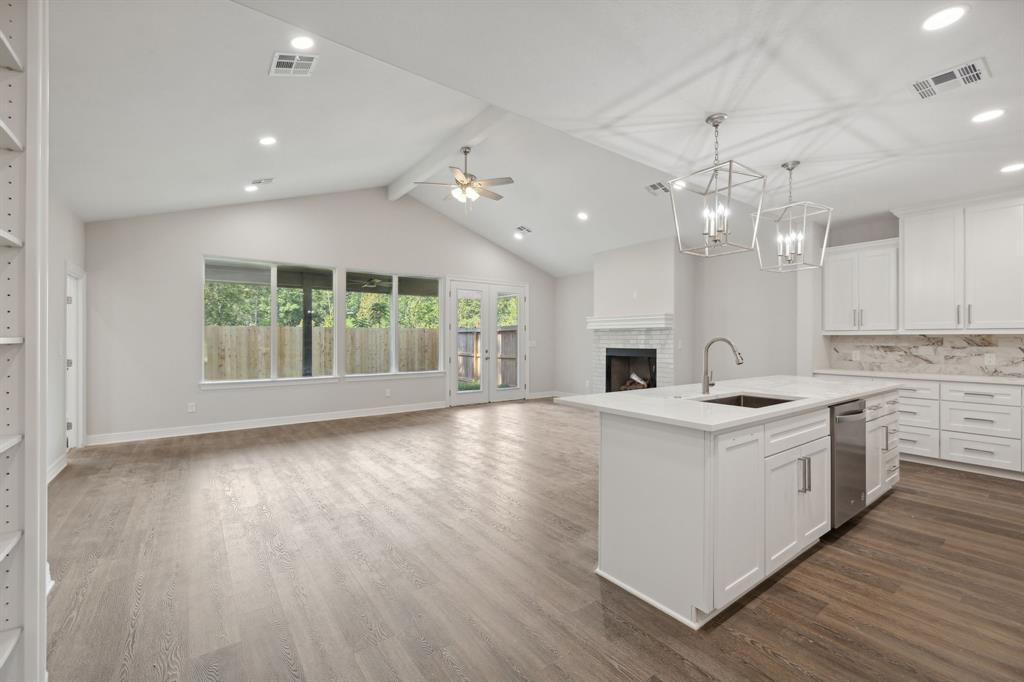 120 Sunshine Lane, Livingston, Texas image 7
