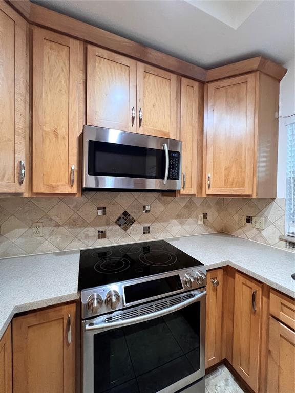 2930 Grants Lake Boulevard #2404, Sugar Land, Texas image 9