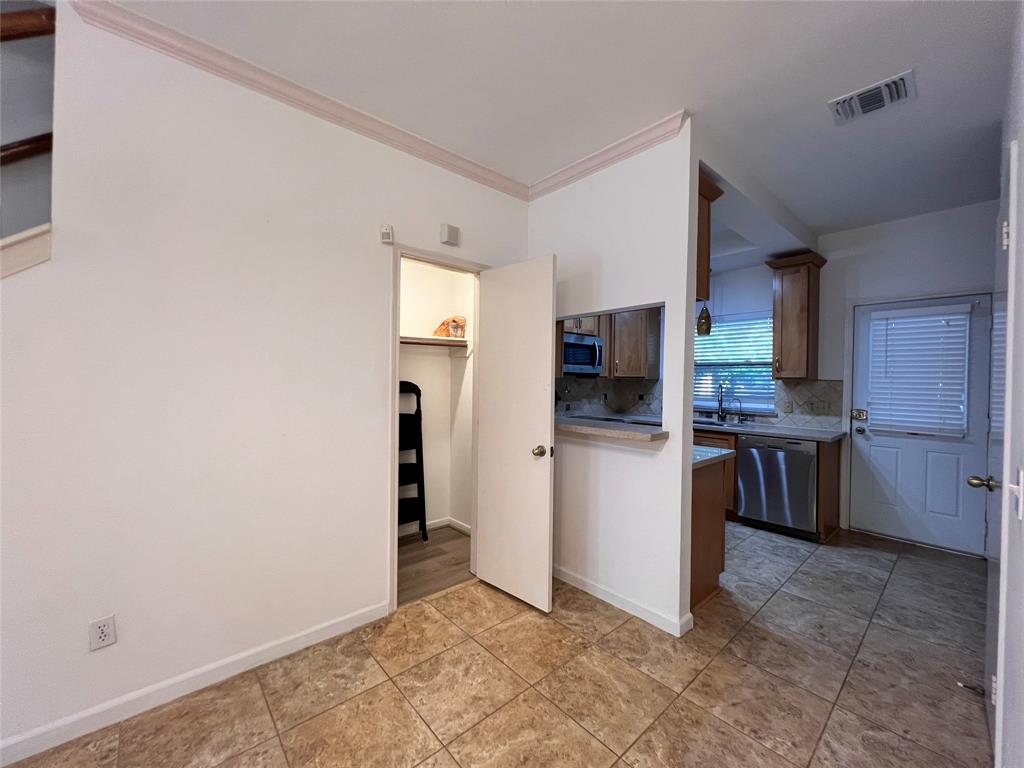 2930 Grants Lake Boulevard #2404, Sugar Land, Texas image 6