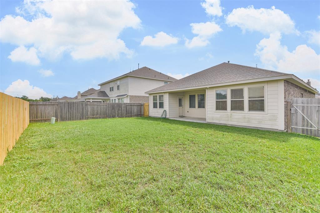 411 Asiatic Black Bear Way Way, Crosby, Texas image 30