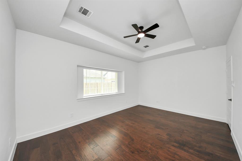 1915 Oak Hollow Court, Missouri City, Texas image 20