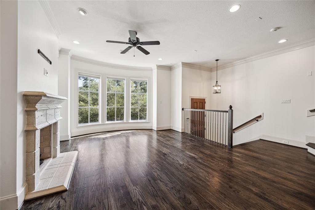 43 Colonial Row Drive