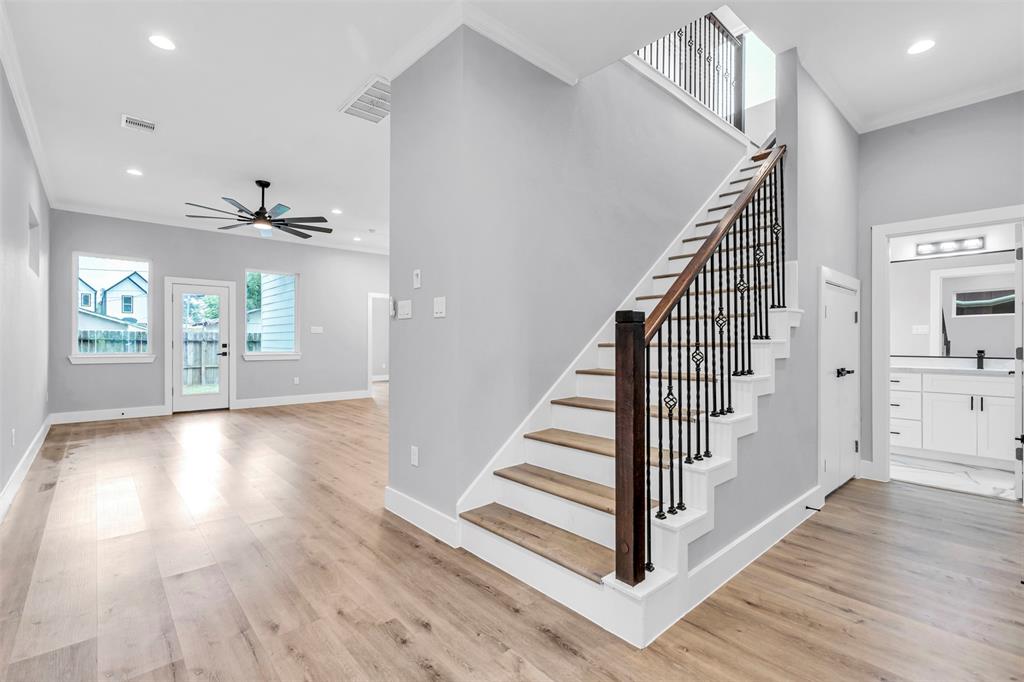 5029 Creekmont Drive