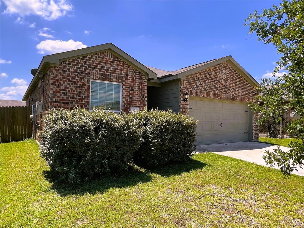 344 Lone Mountain Drive, Katy, Texas image 4