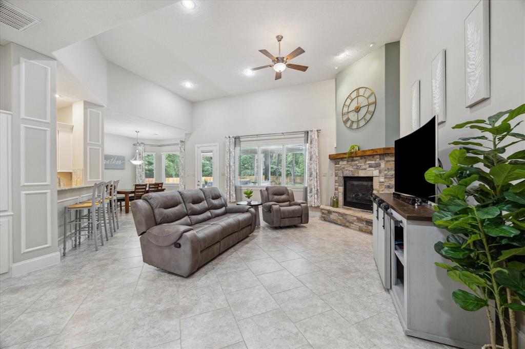 4106 Tee Tree Court, Spring, Texas image 6