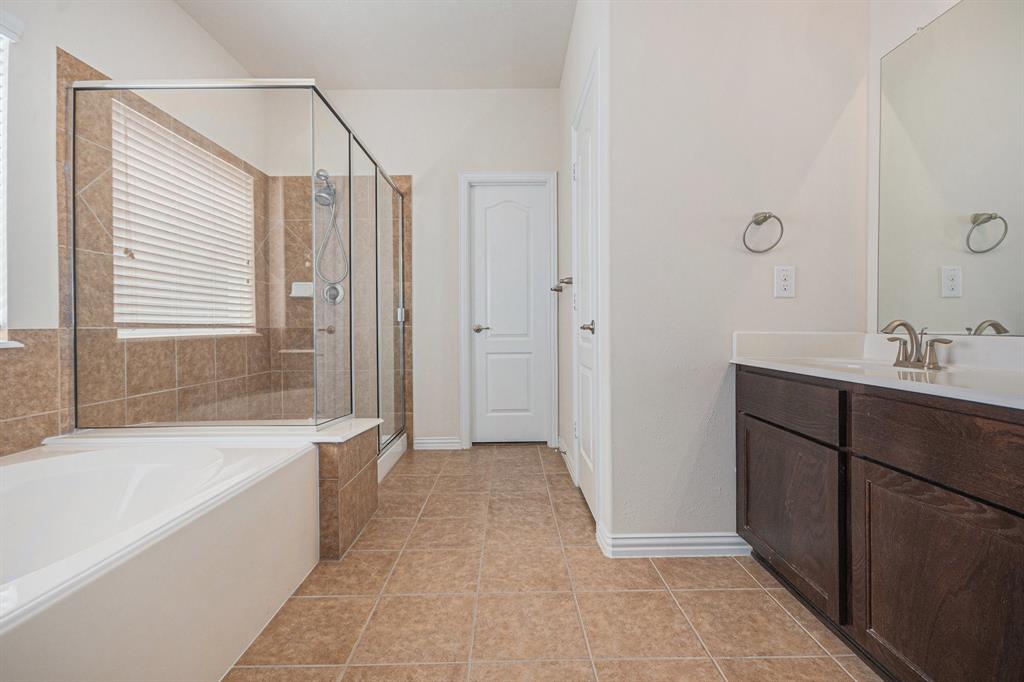 Baytown, Texas 77520, United States, 4 Bedrooms Bedrooms, ,3 BathroomsBathrooms,Residential,Active,149133