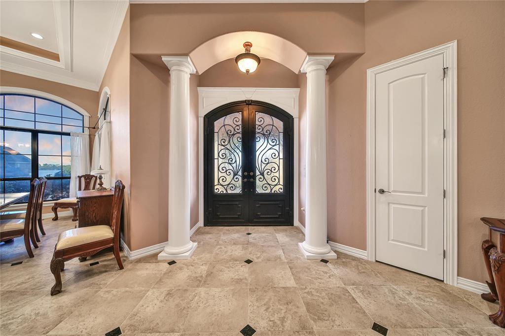 12540 Longmire Lakeview