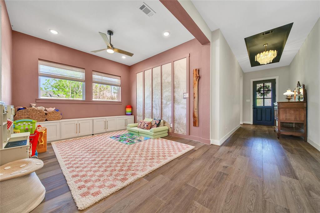 325 Bromley Square Drive, Montgomery, Texas image 16