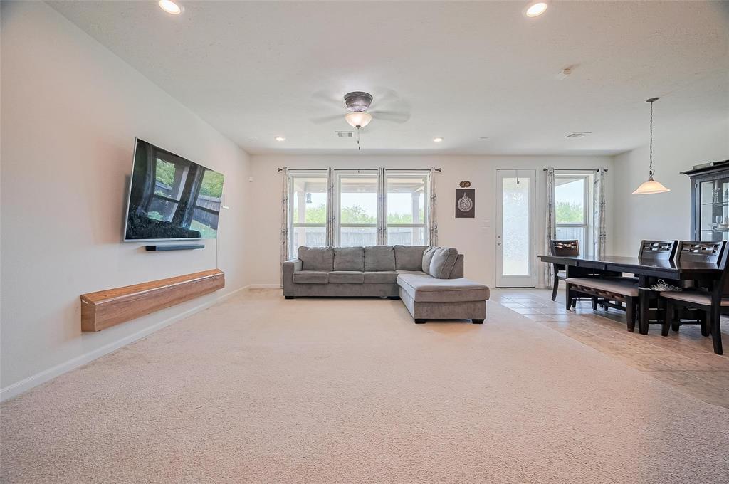 22403 Helen Springs Ln