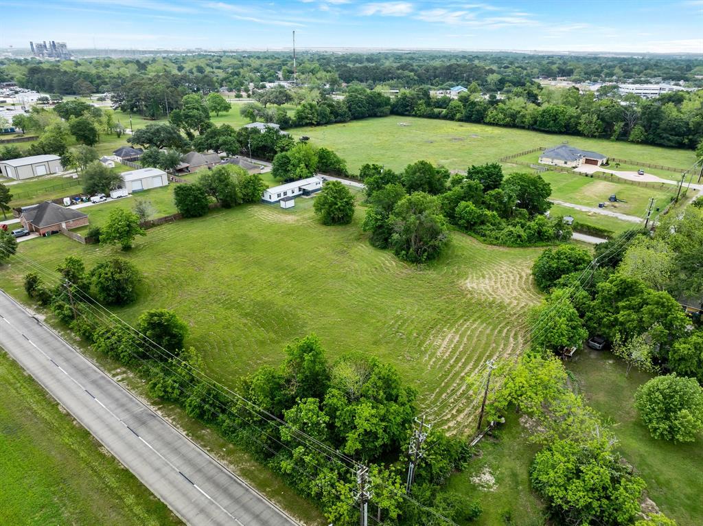 1332 Mabry Street, Baytown, Texas image 1