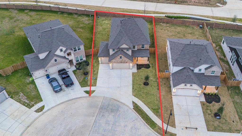 316 East Tranquil Fields Lane, Waller, Texas image 2