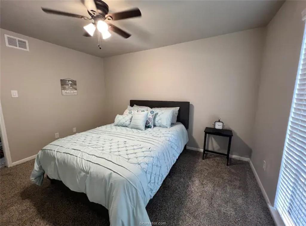 129 April Point Drive, Conroe, Texas image 8