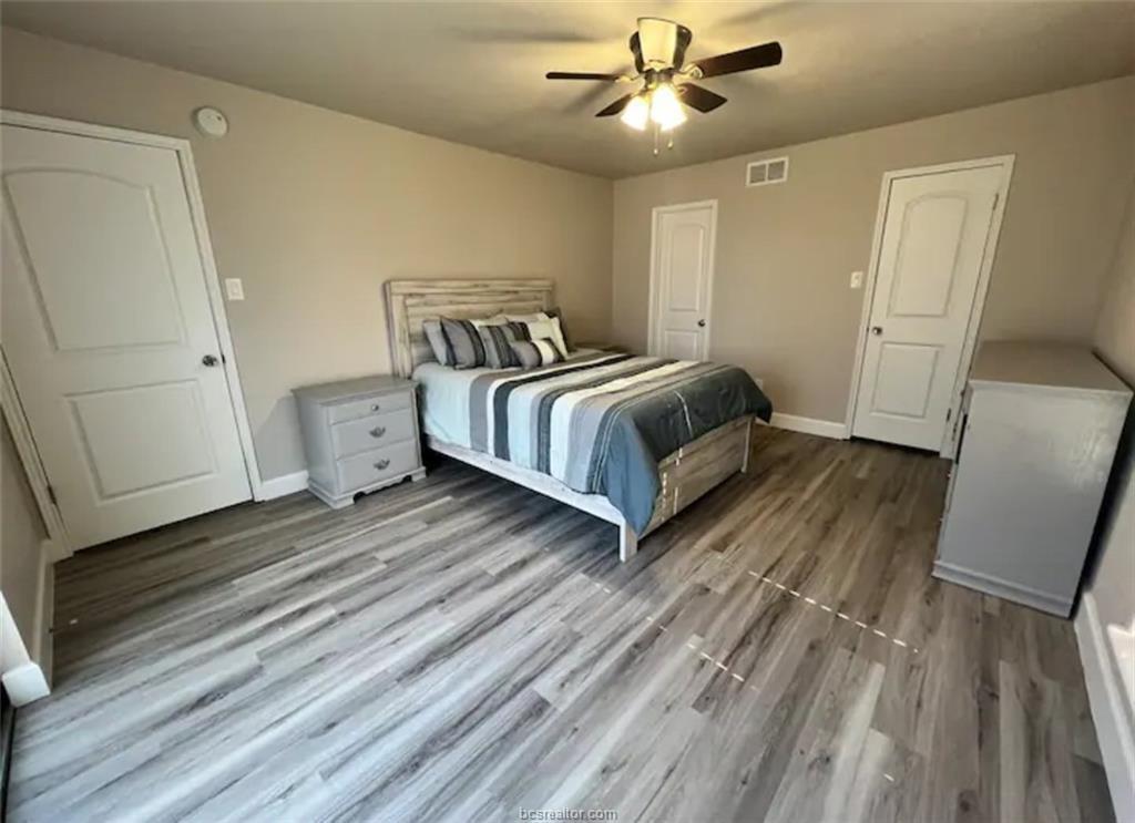 129 April Point Drive, Conroe, Texas image 6