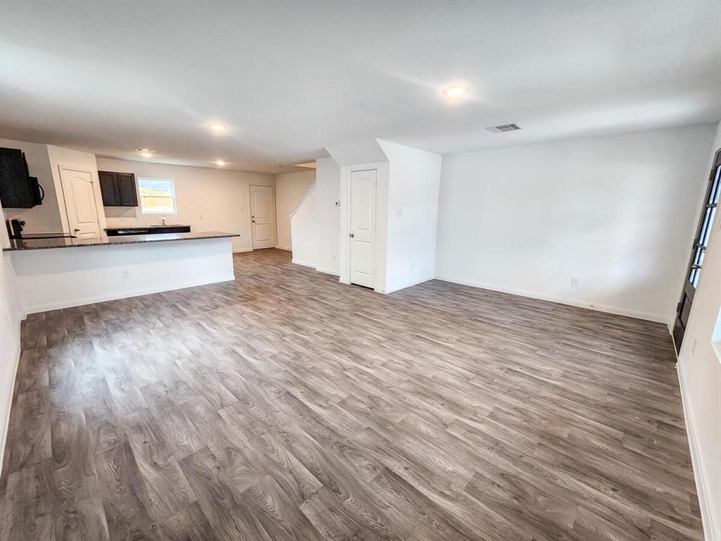 Photo 9 of 29 of 9815 Emerald Stone Way house