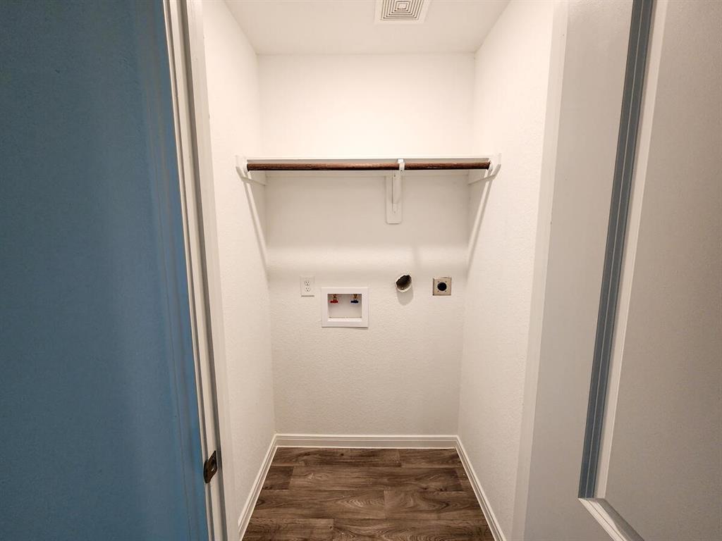 Photo 5 of 29 of 9815 Emerald Stone Way house