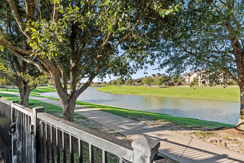 27402 Hollow Pass Lane, Katy, Texas image 41