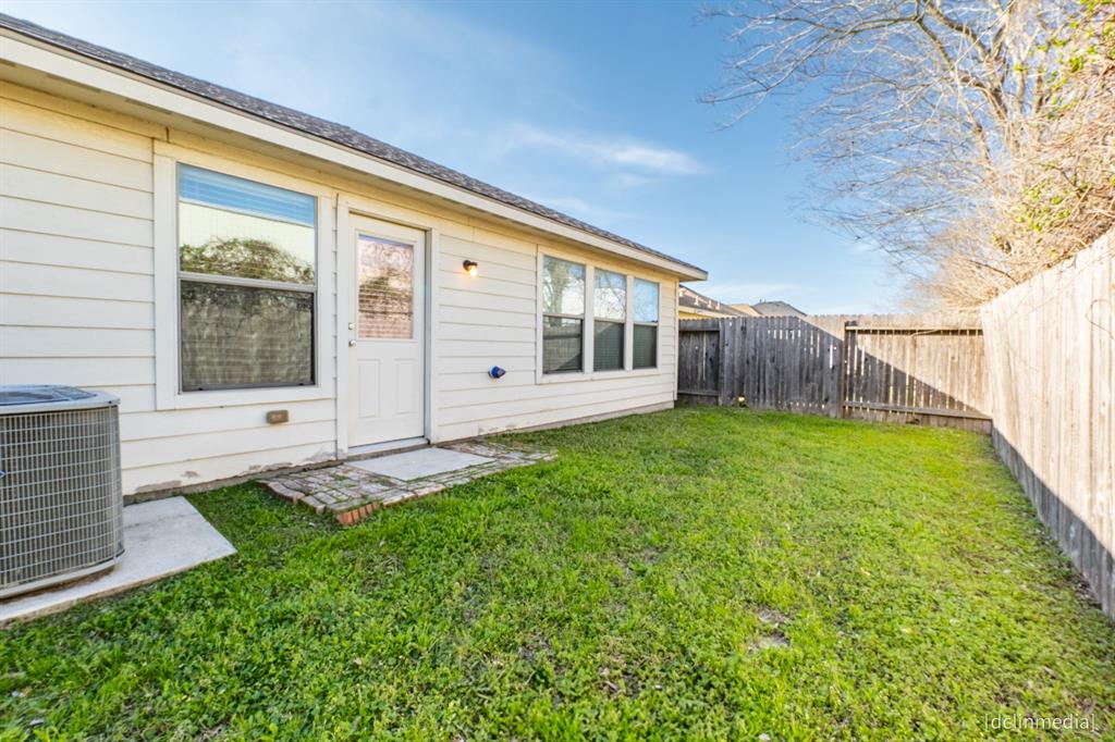 9210 Cholla Walk Lane, Houston, Texas image 3