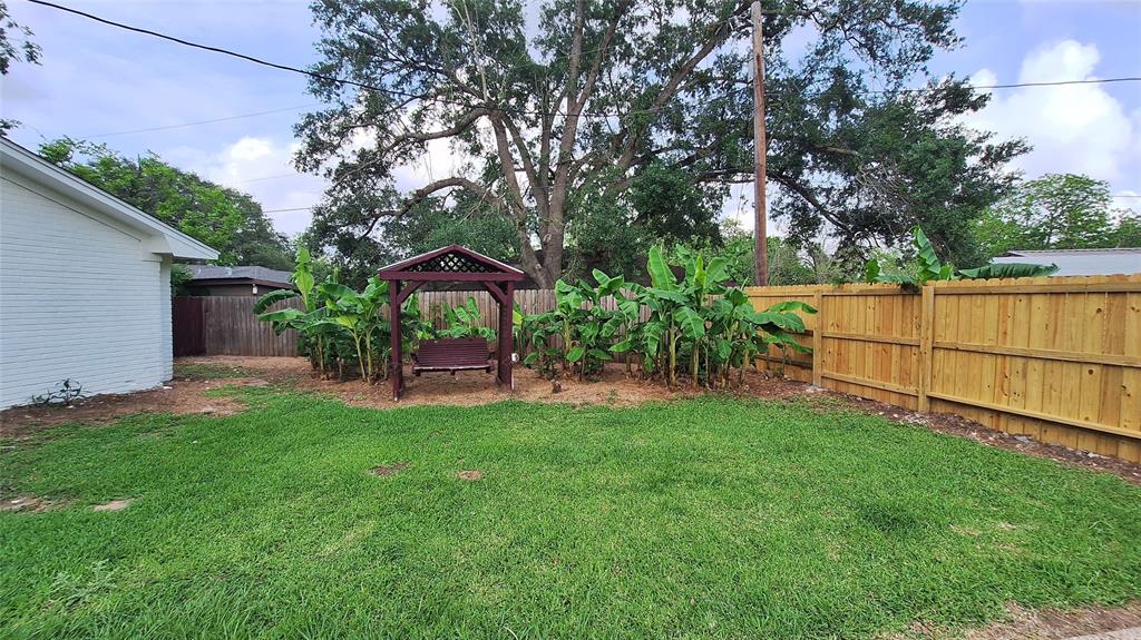 175 Upper Colorado Drive, Bay City, Texas image 25