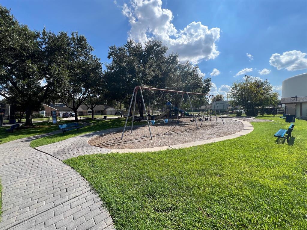 1403 Maygrove Drive, Sugar Land, Texas image 48