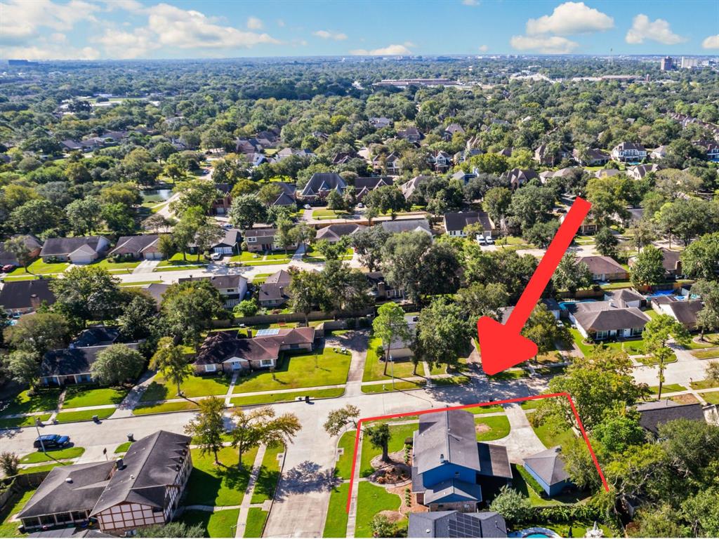 1403 Maygrove Drive, Sugar Land, Texas image 6