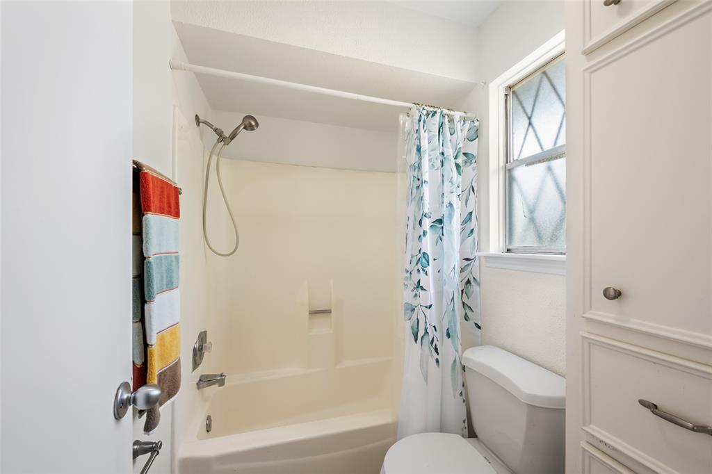 1403 Maygrove Drive, Sugar Land, Texas image 37