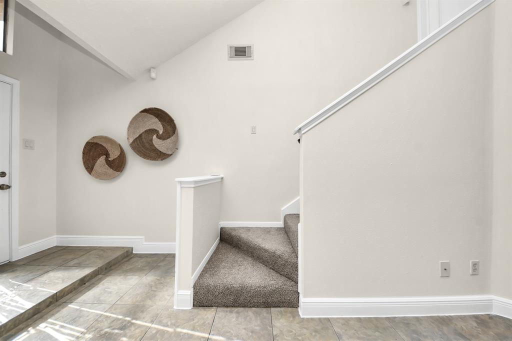 3906 Crystal Falls Drive, Missouri City, Texas image 33