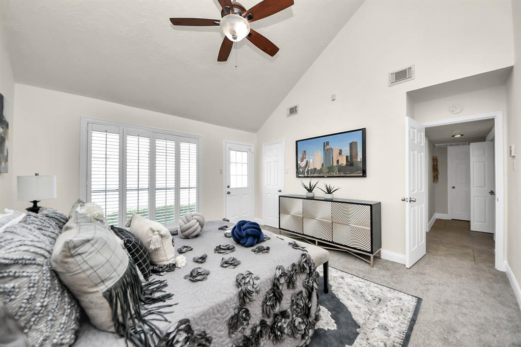 3906 Crystal Falls Drive, Missouri City, Texas image 19