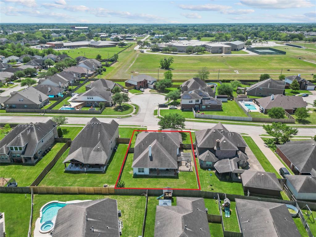 1056 Jennifer Street, Alvin, Texas image 34