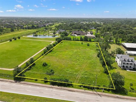 3521 Dixie Farm Road Pearland TX 77581