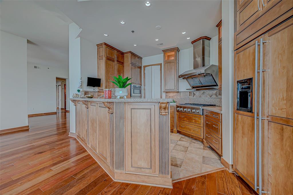801 E Beach Drive Dr #TW2806, Galveston, Texas image 9