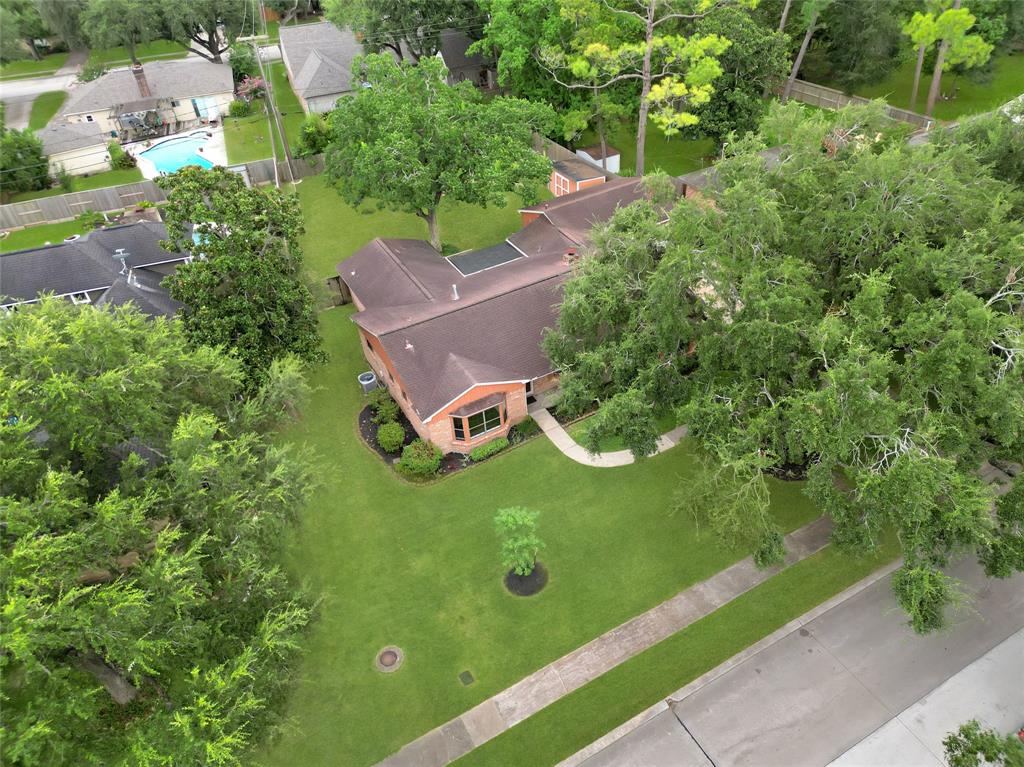 302 Bayou View Drive