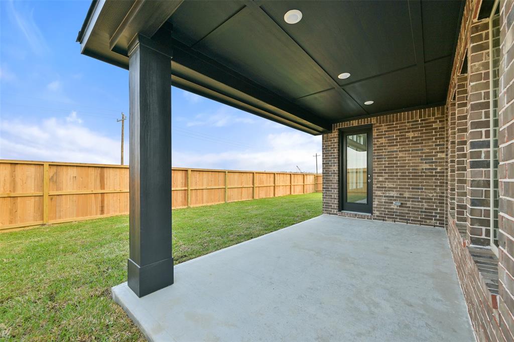 1537 Apache Heights Drive, Dayton, Texas image 34