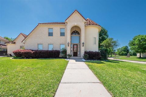 Single Family Residence in Jersey Village TX 54 Pebble Beach Court.jpg