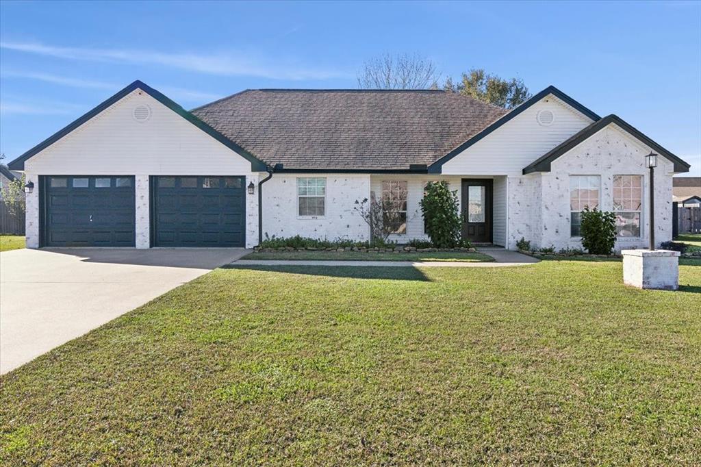 150 Tyler Drive, Orange, Texas image 1